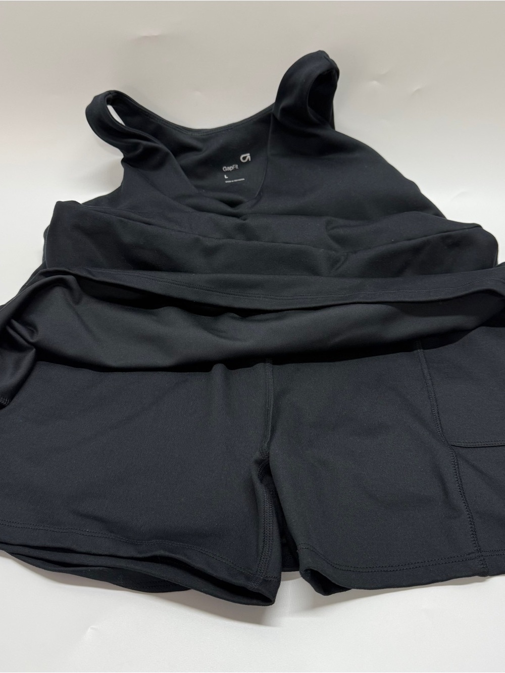 Gap fit one piece athletic dress with built in shorts Women’s Large Black - Picture 4 of 13
